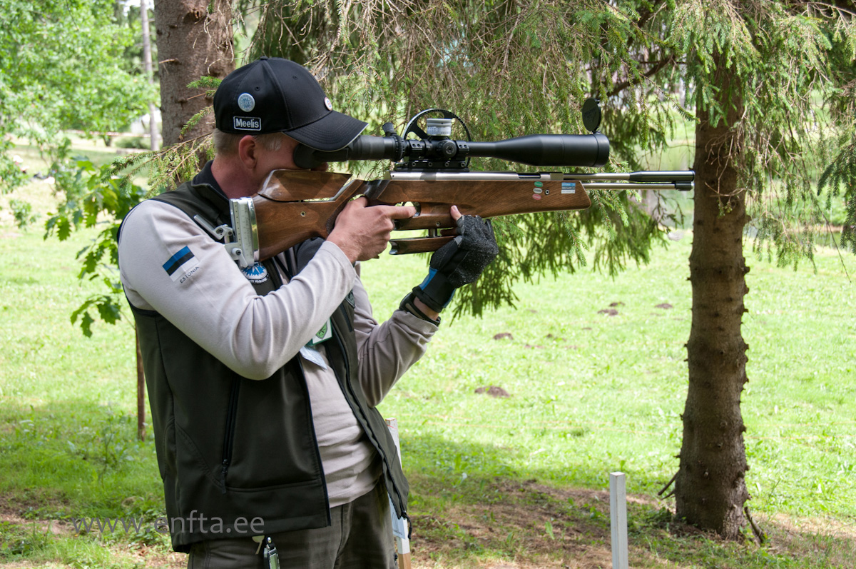 Meelis Kurvits, Weihrauch HW 97 K, Hawke SideWinder 8-32x56
